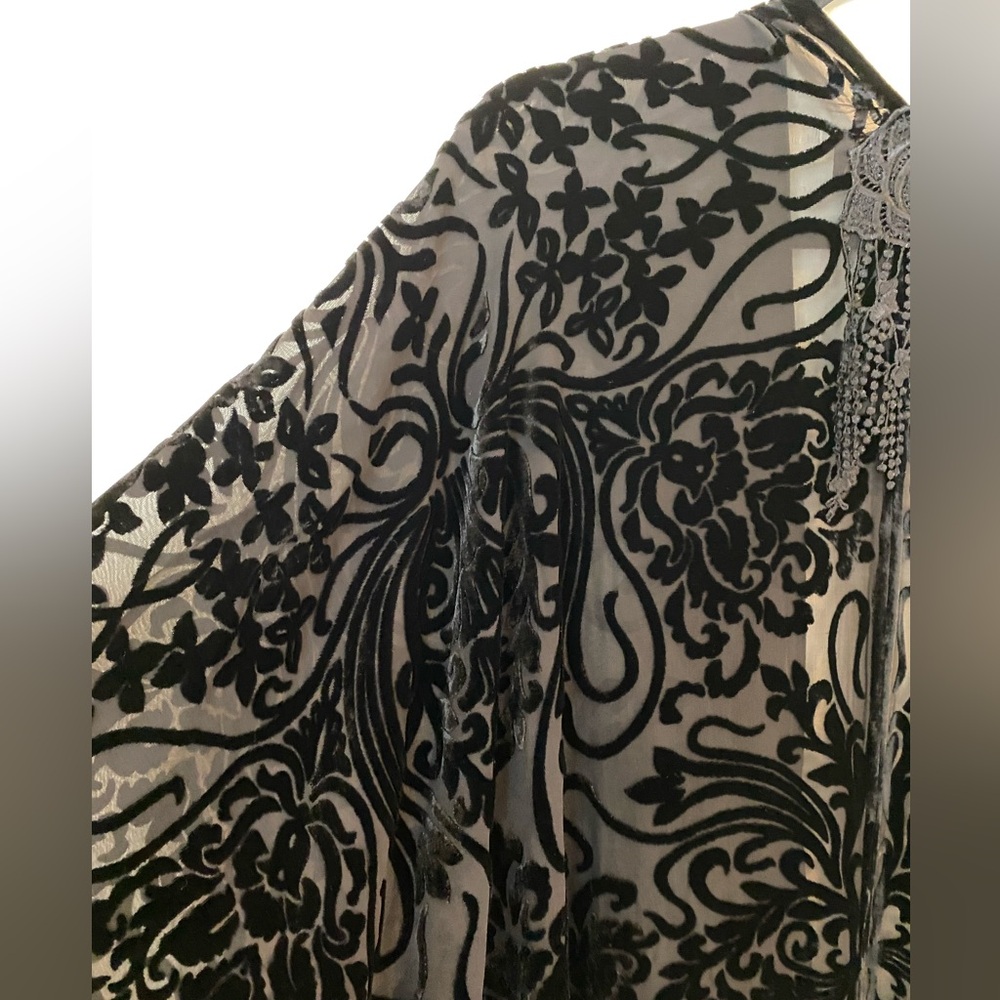 Pat Dahnke Velvet Burnout Fringe Wrap Black - Picture 11 of 13